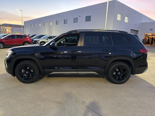 2025 Volkswagen Atlas 2.0T Peak Edition