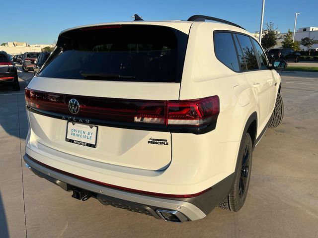 2025 Volkswagen Atlas 2.0T Peak Edition