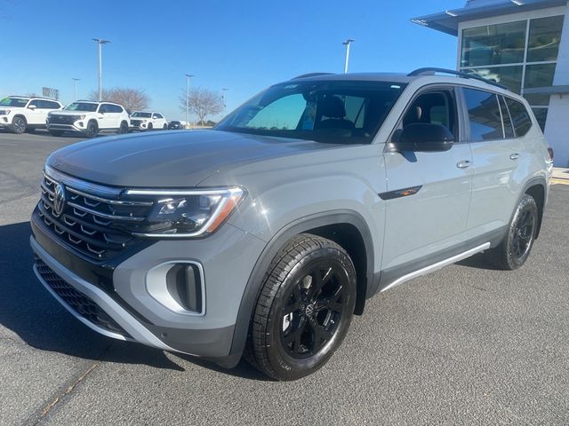 2025 Volkswagen Atlas 2.0T Peak Edition