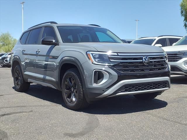 2025 Volkswagen Atlas 2.0T Peak Edition SE w/Technology