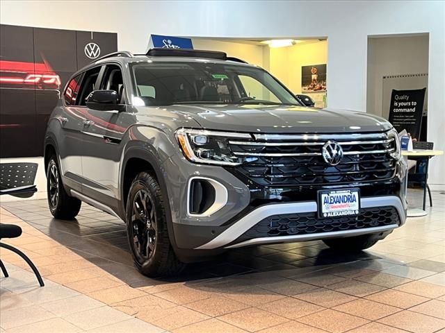 2025 Volkswagen Atlas 2.0T Peak Edition