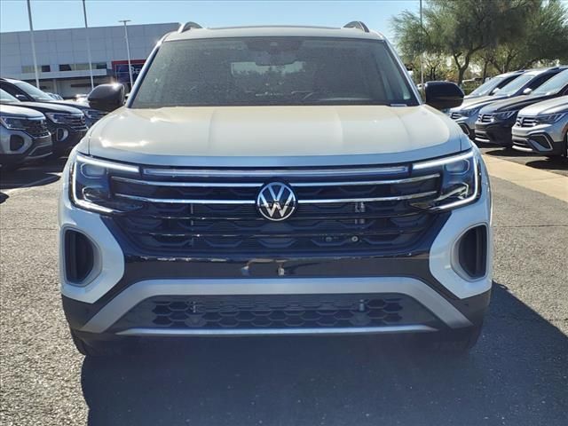 2025 Volkswagen Atlas 2.0T Peak Edition SE w/Technology