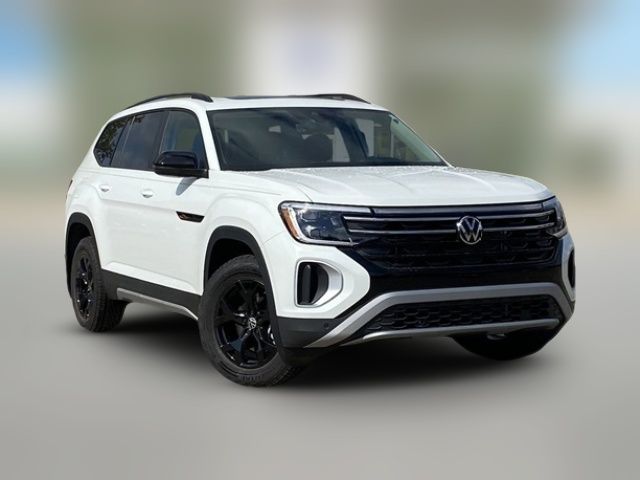 2025 Volkswagen Atlas 2.0T Peak Edition SE w/Technology