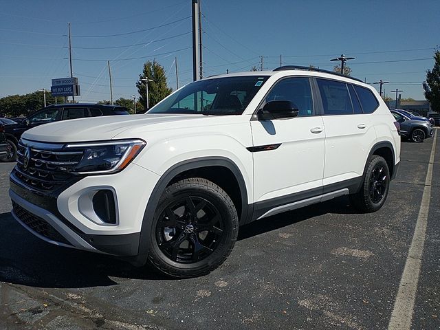 2025 Volkswagen Atlas 2.0T Peak Edition SE w/Technology