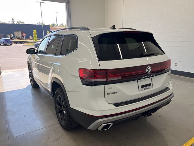 2025 Volkswagen Atlas 2.0T Peak Edition SE w/Technology