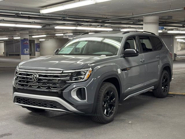 2025 Volkswagen Atlas 2.0T Peak Edition SE w/Technology