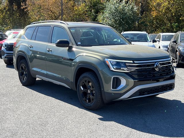 2025 Volkswagen Atlas 2.0T Peak Edition SE w/Technology