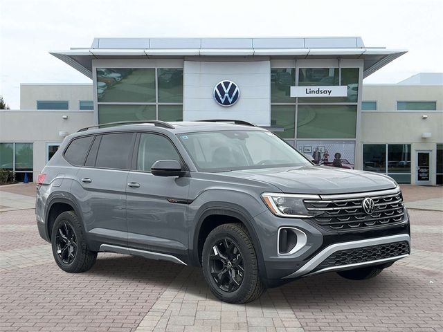 2025 Volkswagen Atlas 2.0T Peak Edition SE w/Technology