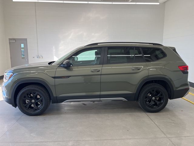 2025 Volkswagen Atlas 2.0T Peak Edition SE w/Technology