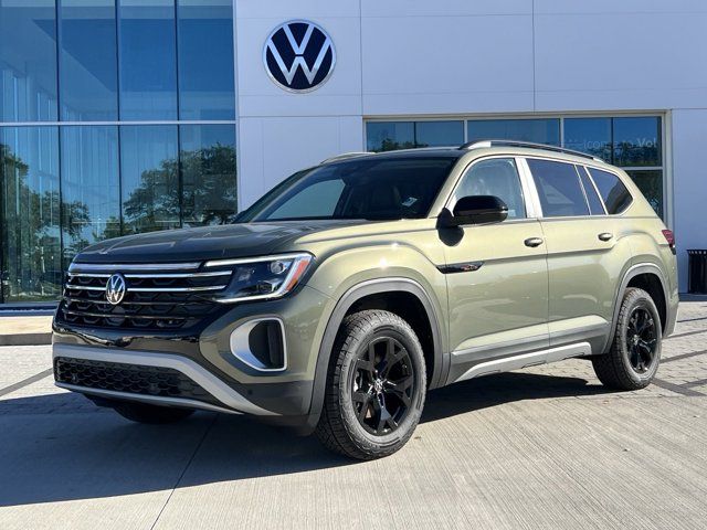 2025 Volkswagen Atlas 2.0T Peak Edition SE w/Technology