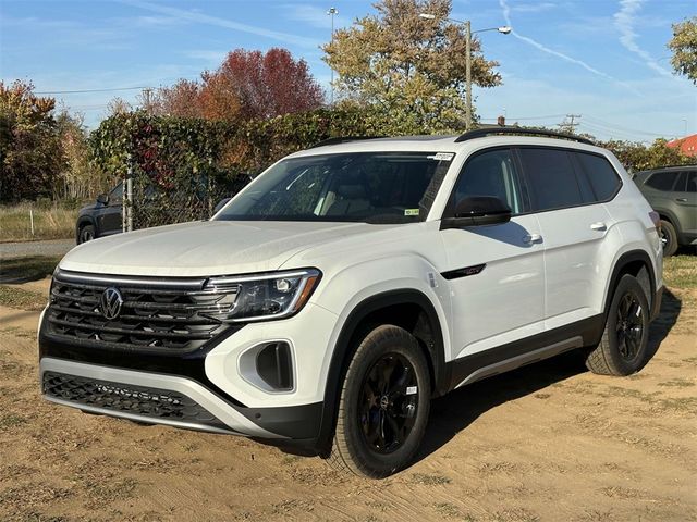 2025 Volkswagen Atlas 2.0T Peak Edition SE w/Technology