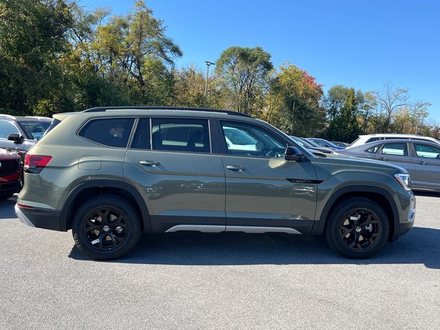 2025 Volkswagen Atlas 2.0T Peak Edition SE w/Technology