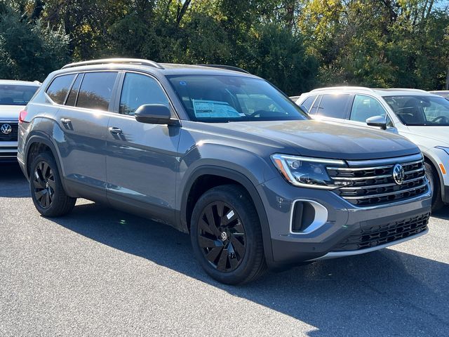 2025 Volkswagen Atlas 2.0T SE Technology