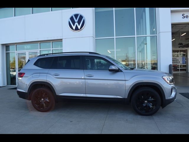 2025 Volkswagen Atlas 2.0T SE Technology