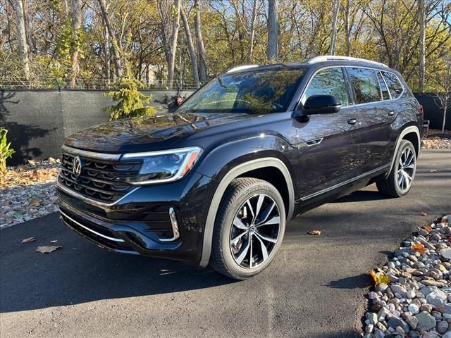 2025 Volkswagen Atlas 2.0T SEL Premium R-Line