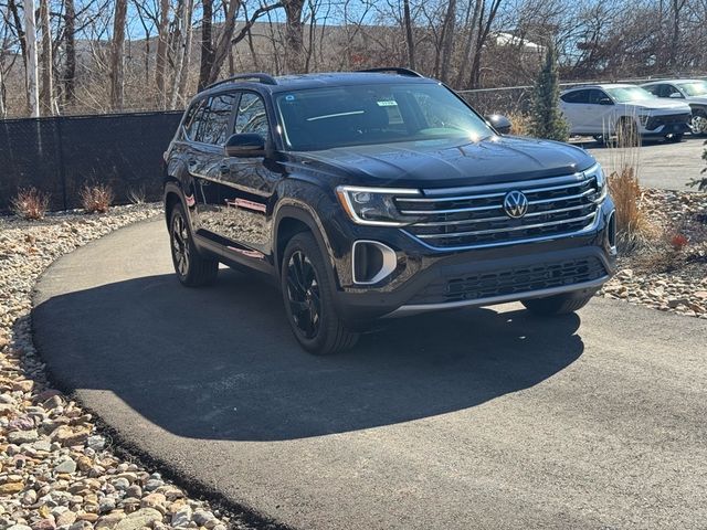 2025 Volkswagen Atlas 2.0T SE Technology