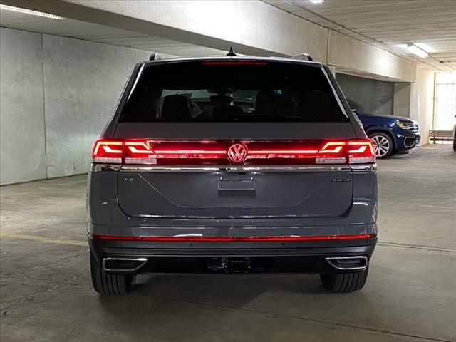 2025 Volkswagen Atlas 2.0T SE Technology