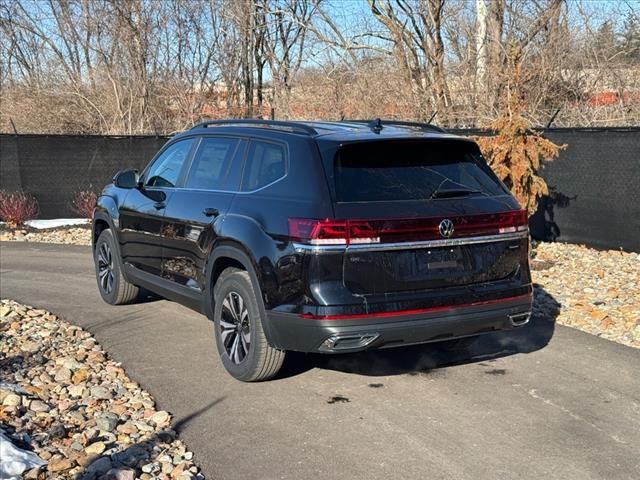 2025 Volkswagen Atlas 2.0T SE