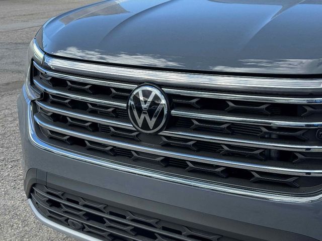 2025 Volkswagen Atlas 2.0T SE Technology