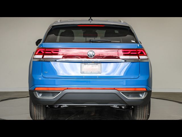 2025 Volkswagen Atlas Cross Sport 2.0T SE