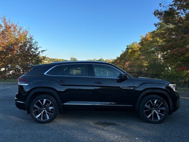 2025 Volkswagen Atlas Cross Sport 2.0T SEL Premium R-Line