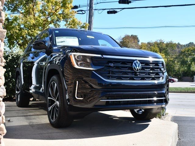 2025 Volkswagen Atlas Cross Sport 2.0T SEL Premium R-Line