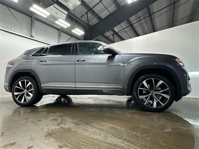 2025 Volkswagen Atlas Cross Sport 2.0T SEL Premium R-Line