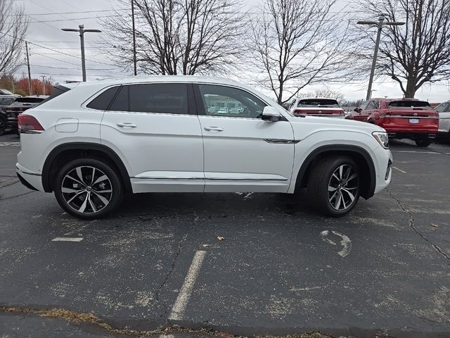 2025 Volkswagen Atlas Cross Sport 2.0T SEL Premium R-Line