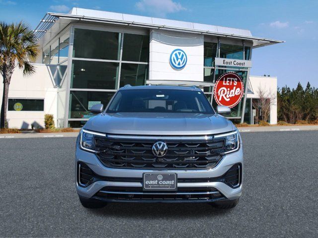 2025 Volkswagen Atlas Cross Sport 2.0T SEL Premium R-Line