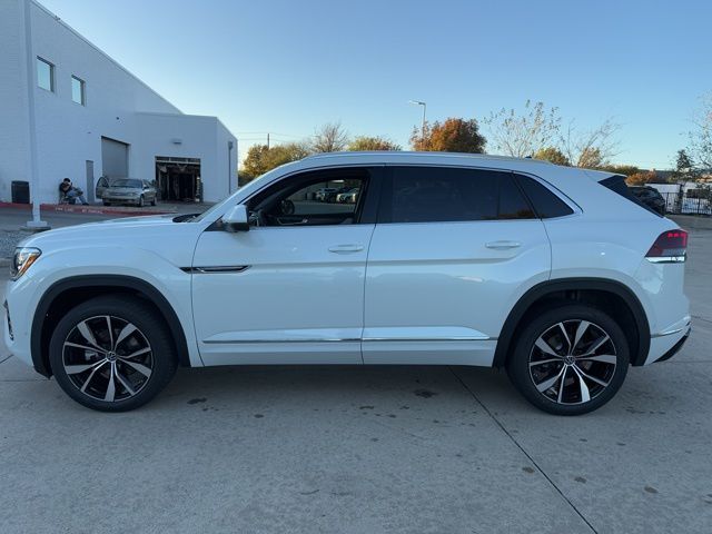 2025 Volkswagen Atlas Cross Sport 2.0T SEL Premium R-Line