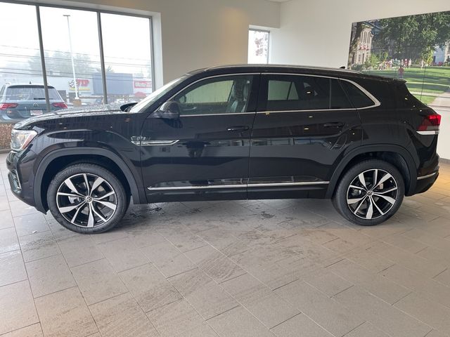 2025 Volkswagen Atlas Cross Sport 2.0T SEL Premium R-Line