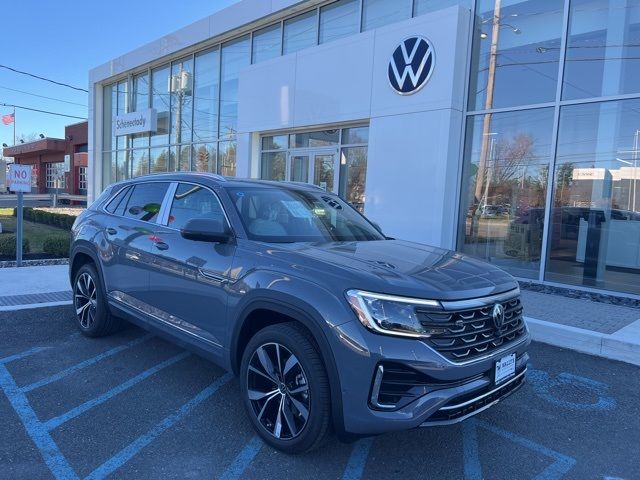 2025 Volkswagen Atlas Cross Sport 2.0T SEL Premium R-Line