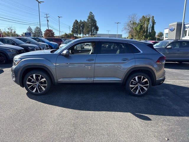 2025 Volkswagen Atlas Cross Sport 2.0T SEL Premium R-Line