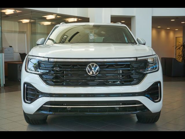 2025 Volkswagen Atlas Cross Sport 2.0T SEL Premium R-Line