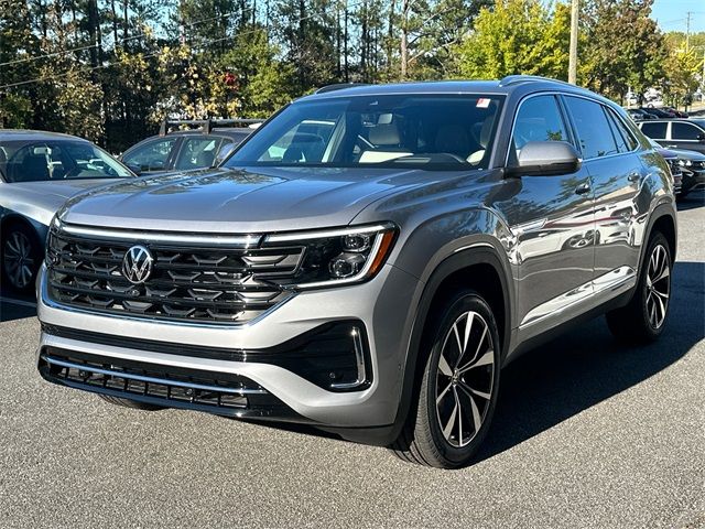 2025 Volkswagen Atlas Cross Sport 2.0T SEL Premium R-Line