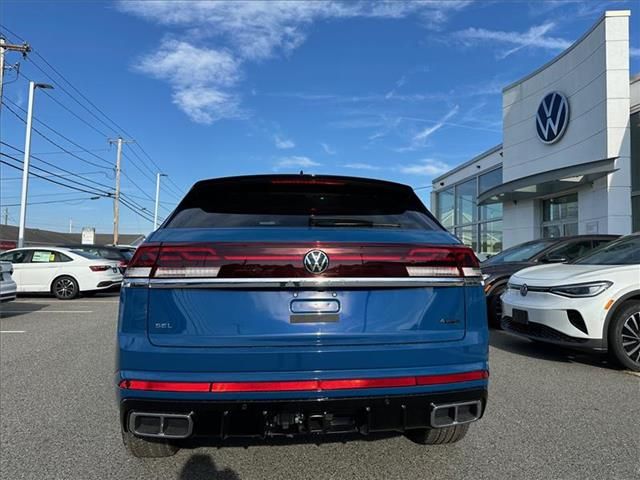 2025 Volkswagen Atlas Cross Sport 2.0T SEL Premium R-Line