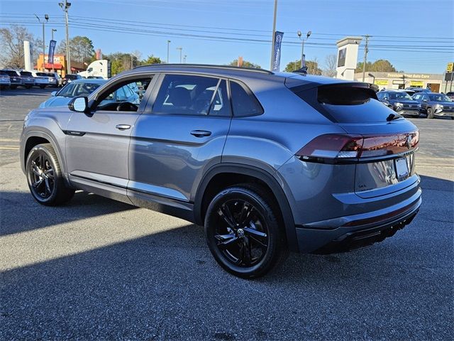 2025 Volkswagen Atlas Cross Sport 2.0T SEL R-Line Black