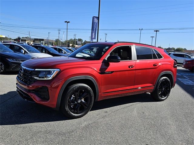 2025 Volkswagen Atlas Cross Sport 2.0T SEL R-Line Black