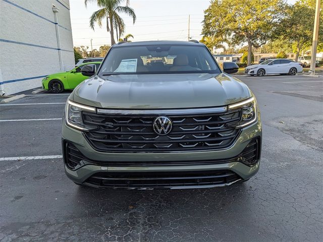 2025 Volkswagen Atlas Cross Sport 2.0T SEL R-Line Black