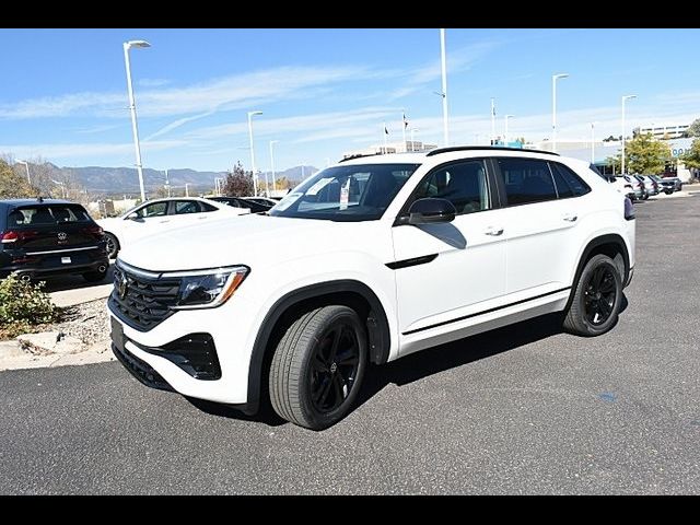 2025 Volkswagen Atlas Cross Sport 2.0T SEL R-Line Black