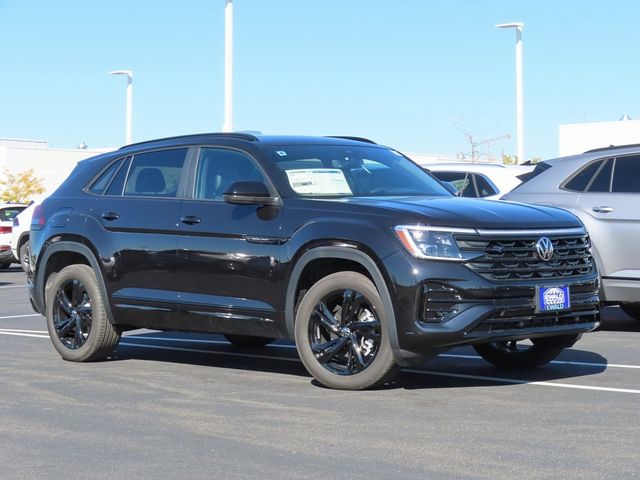 2025 Volkswagen Atlas Cross Sport 2.0T SEL R-Line Black