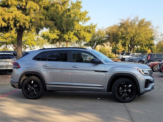 2025 Volkswagen Atlas Cross Sport 2.0T SEL R-Line Black