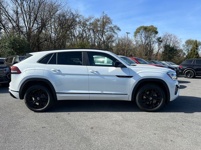 2025 Volkswagen Atlas Cross Sport 2.0T SEL R-Line Black