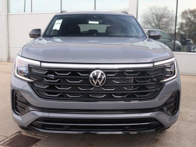 2025 Volkswagen Atlas Cross Sport 2.0T SEL R-Line Black