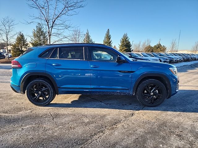 2025 Volkswagen Atlas Cross Sport 2.0T SEL R-Line Black