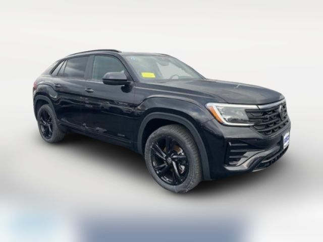 2025 Volkswagen Atlas Cross Sport 2.0T SEL R-Line Black