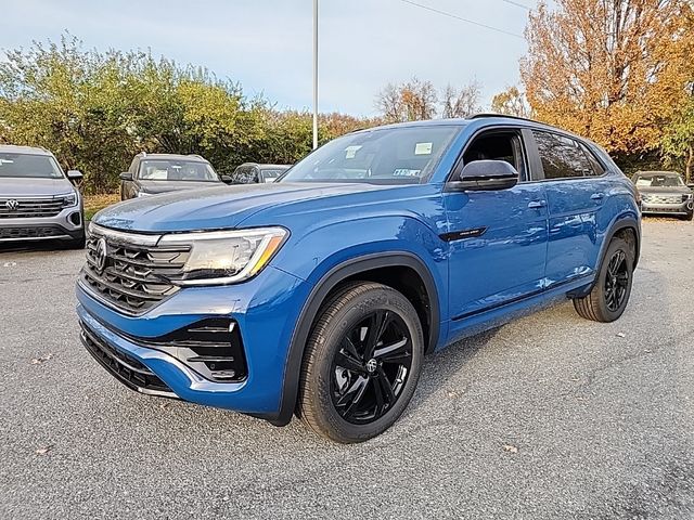 2025 Volkswagen Atlas Cross Sport 2.0T SEL R-Line Black