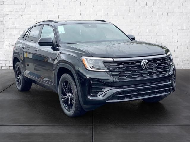 2025 Volkswagen Atlas Cross Sport 2.0T SEL R-Line Black