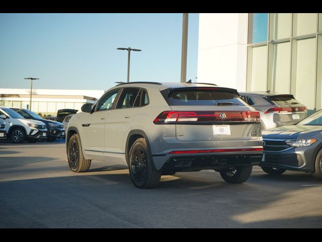 2025 Volkswagen Atlas Cross Sport 2.0T SEL R-Line Black