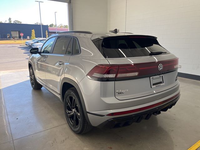 2025 Volkswagen Atlas Cross Sport 2.0T SEL R-Line Black